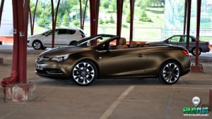 Opel CASCADA 007 Bond Gold