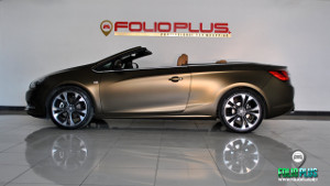 Opel CASCADA 007 Bond Gold