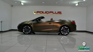 Opel CASCADA 007 Bond Gold