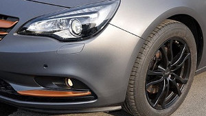 Opel CASCADA grau foliert