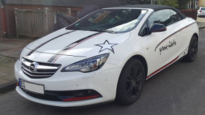 Snow-White Opel CASCADA