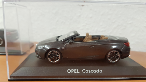 Opel CASCADA 1:43, Asteroid Grey / Graystone Metallic