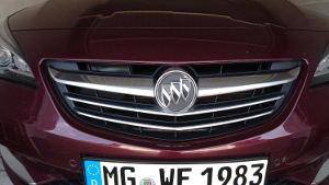 Buick-Grill-Emblem